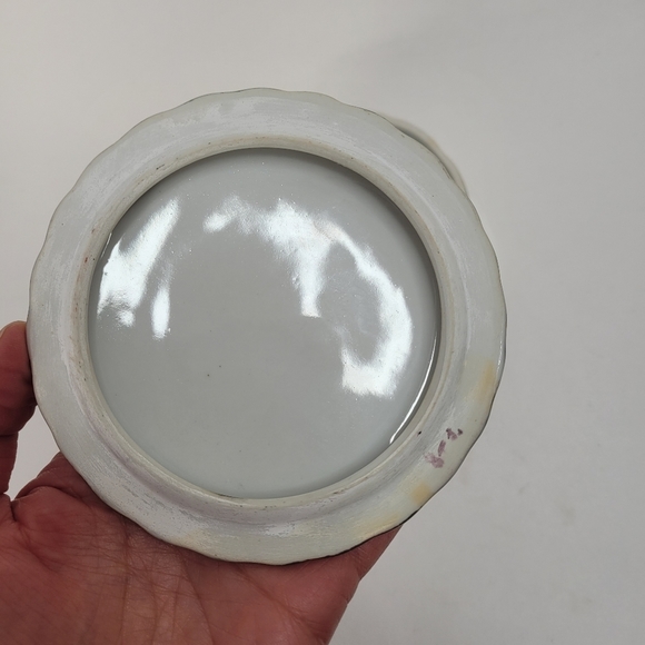 Vintage ceramic trinket box with pears - Picture 11 of 13